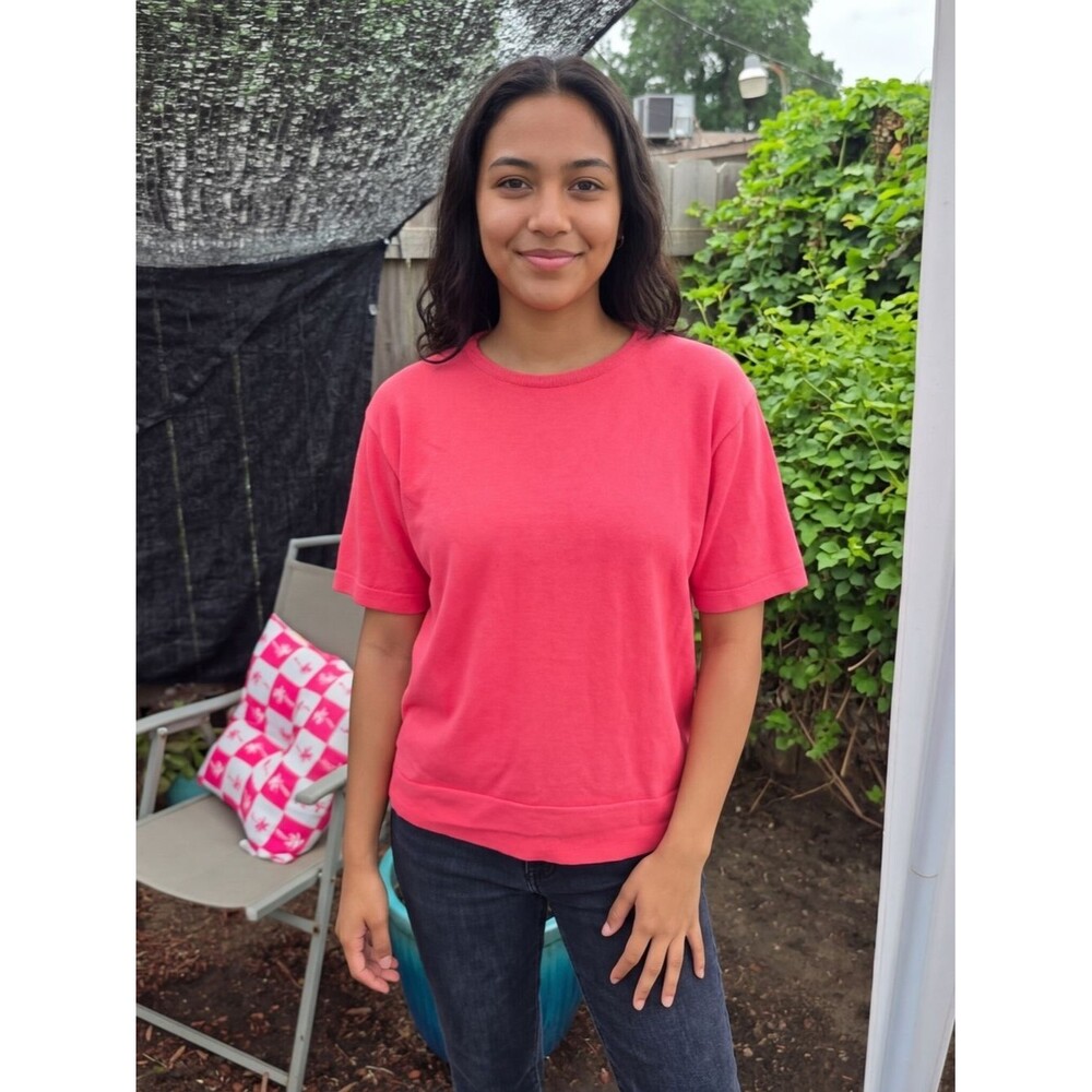Designers Originals Coral Pink Short Sleeve Crewneck Top Size Medium Super Soft